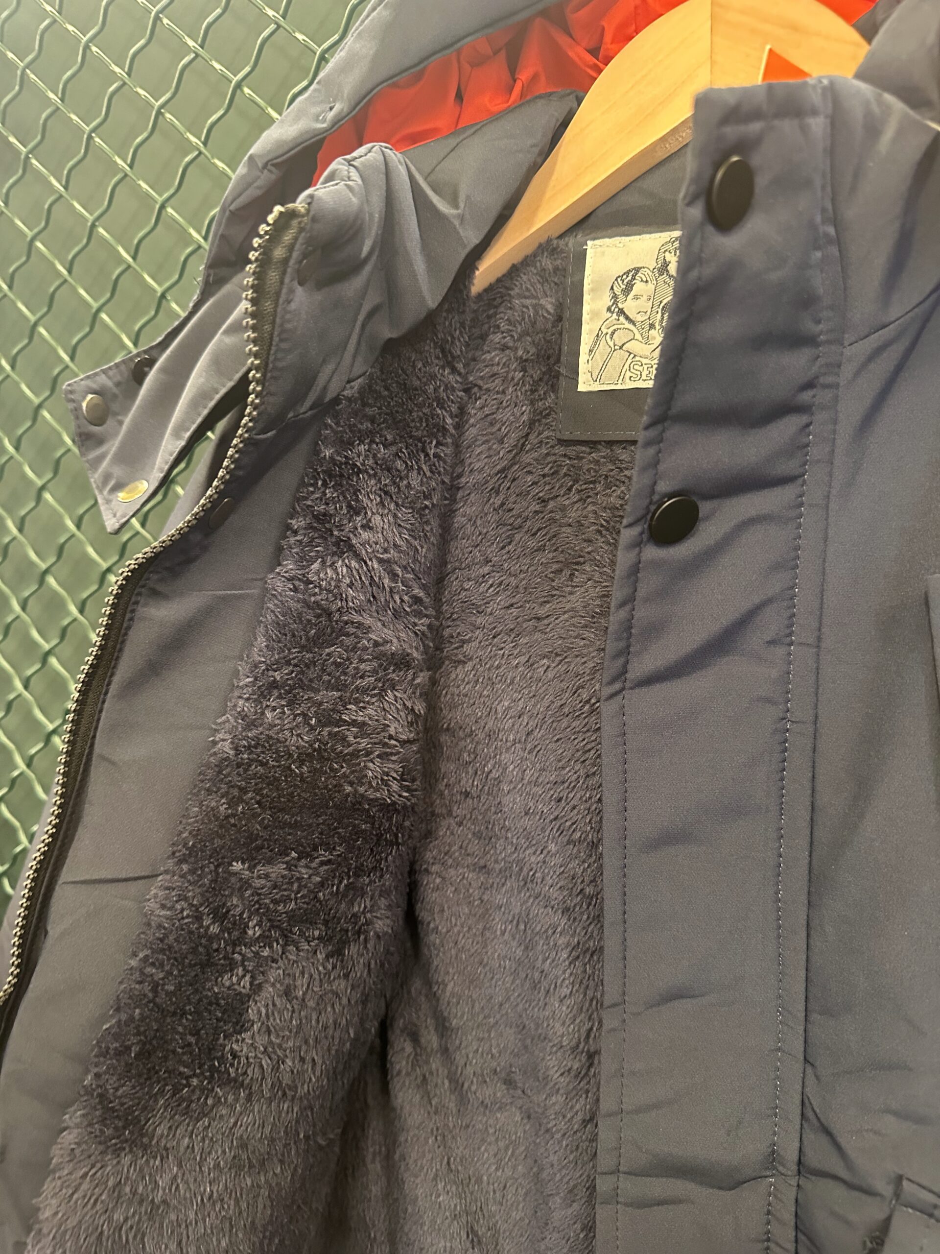 6E2ABA27-305E-4719-9D4F-797935D2F512